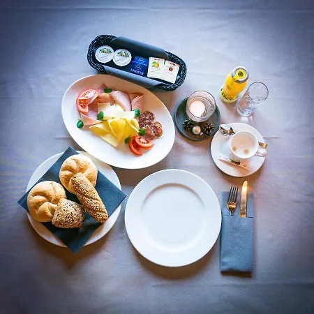 Alpenblume Hotell *